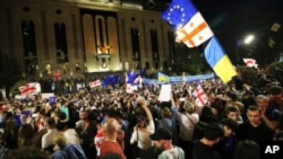 «Російський закон» у Грузії і заява прем’єра Угорщини. Як діяти Україні?